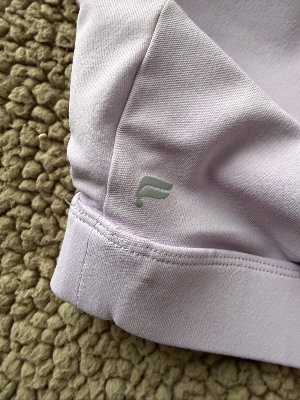 Fabletics Lavender V‑Neck Racerback Sports Bra - Picture 3 of 3